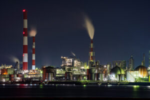 大竹市の工場地帯の夜景